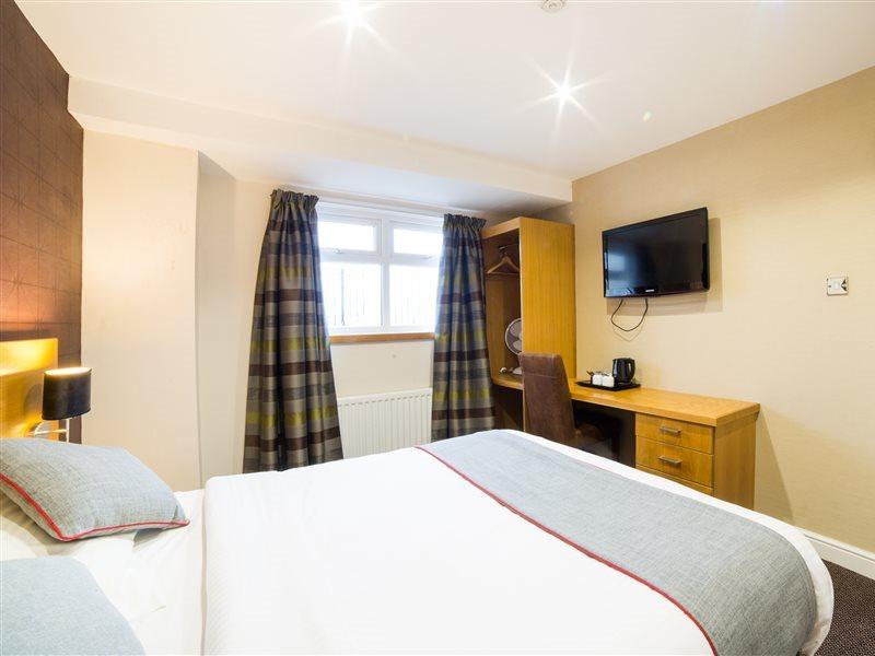 Oyo Imperial Hotel Barrow-in-Furness Exterior photo