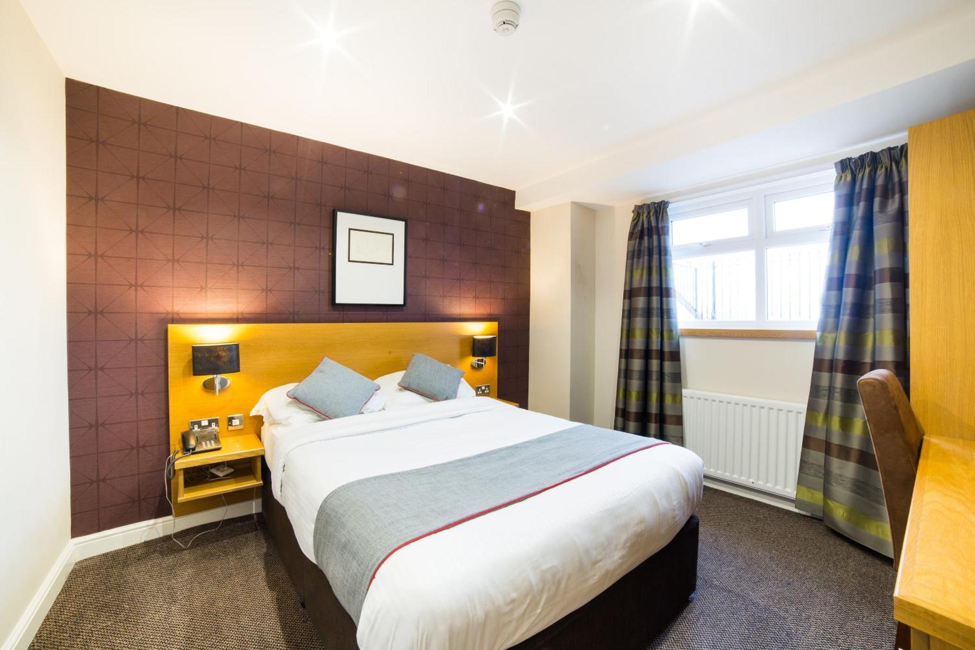 Oyo Imperial Hotel Barrow-in-Furness Exterior photo