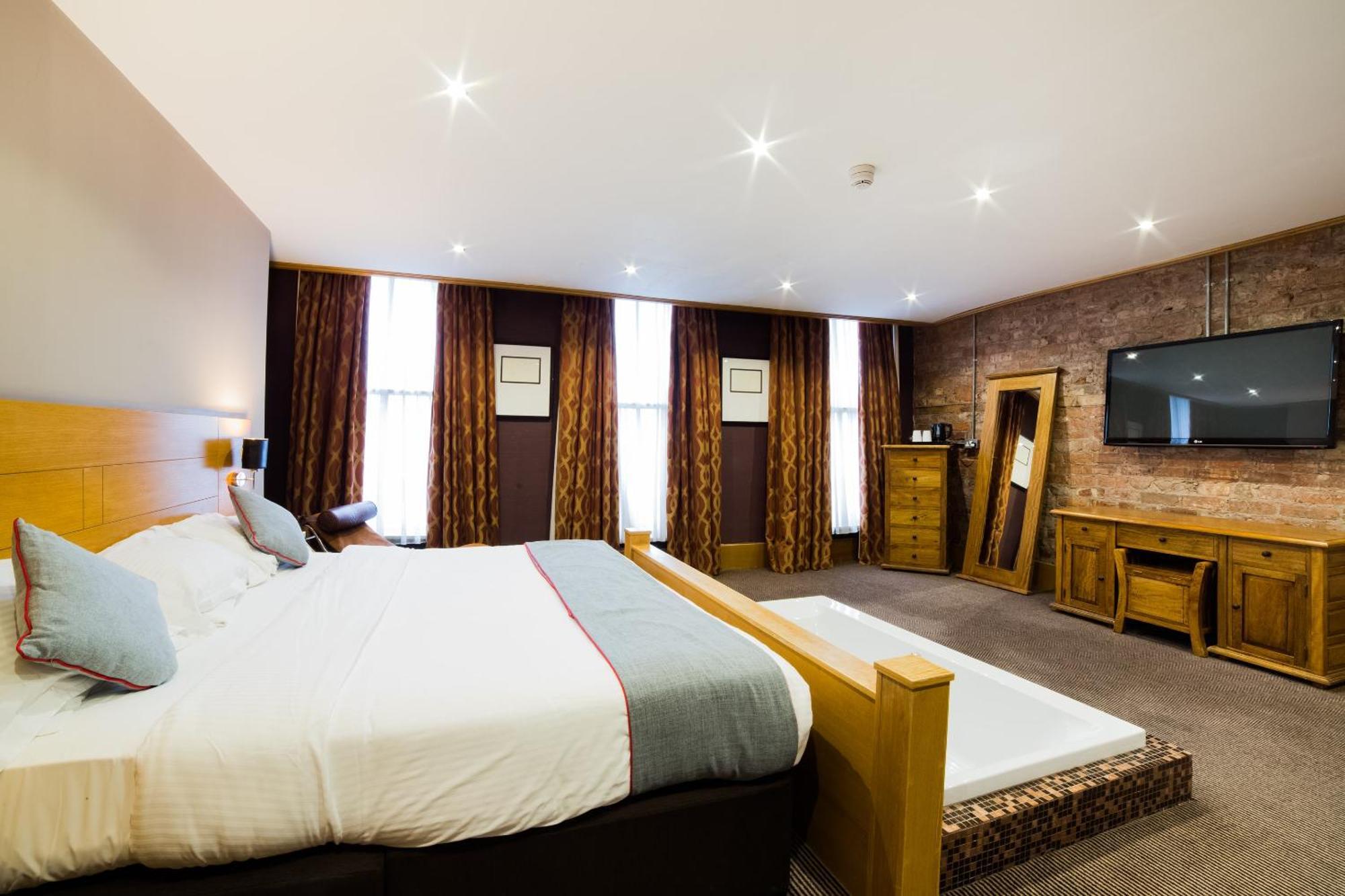 Oyo Imperial Hotel Barrow-in-Furness Exterior photo